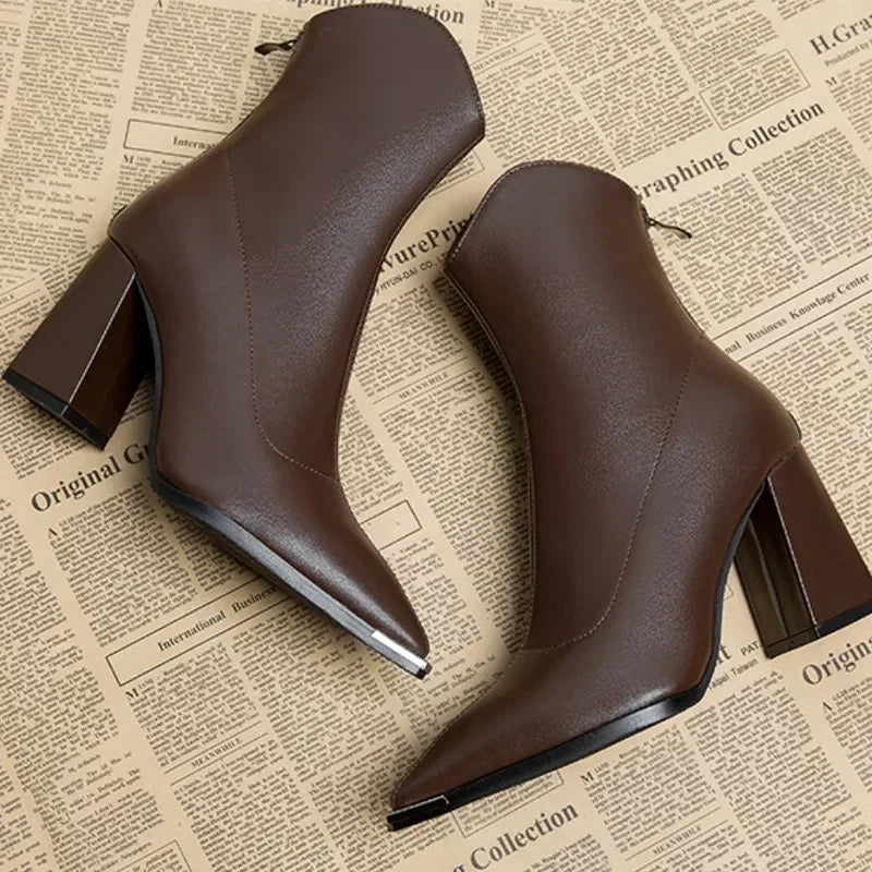 Halldis | Women Pointed Block Heeled Boots