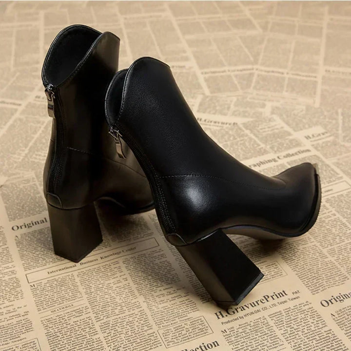 Halldis | Women Pointed Block Heeled Boots