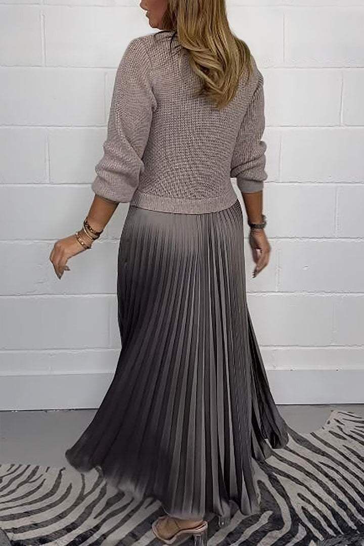 Gunhild | Women Ribbed Sweater Pleated Skirt Set