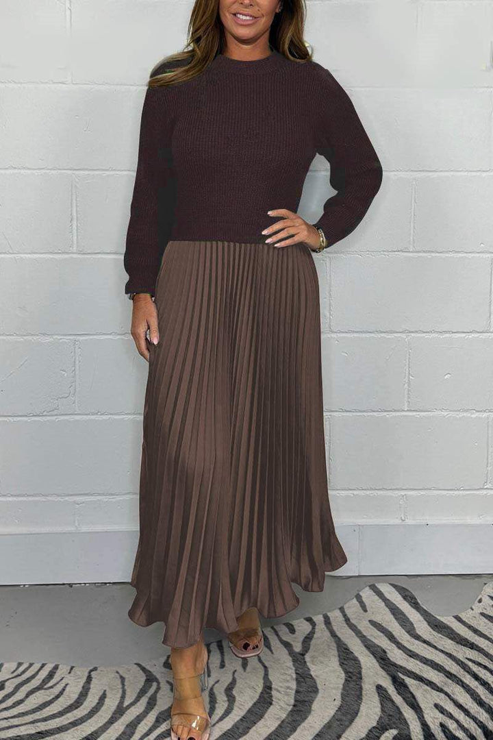 Gunhild | Women Ribbed Sweater Pleated Skirt Set