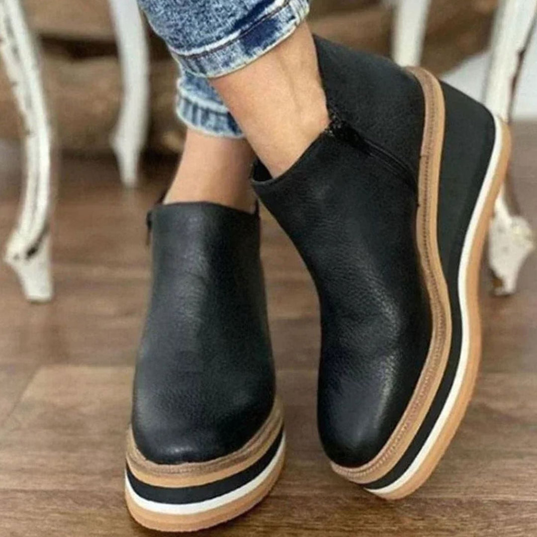 Gale | Women Platform Wedge Chelsea Boots