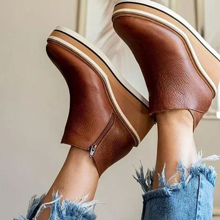 Gale | Women Platform Wedge Chelsea Boots