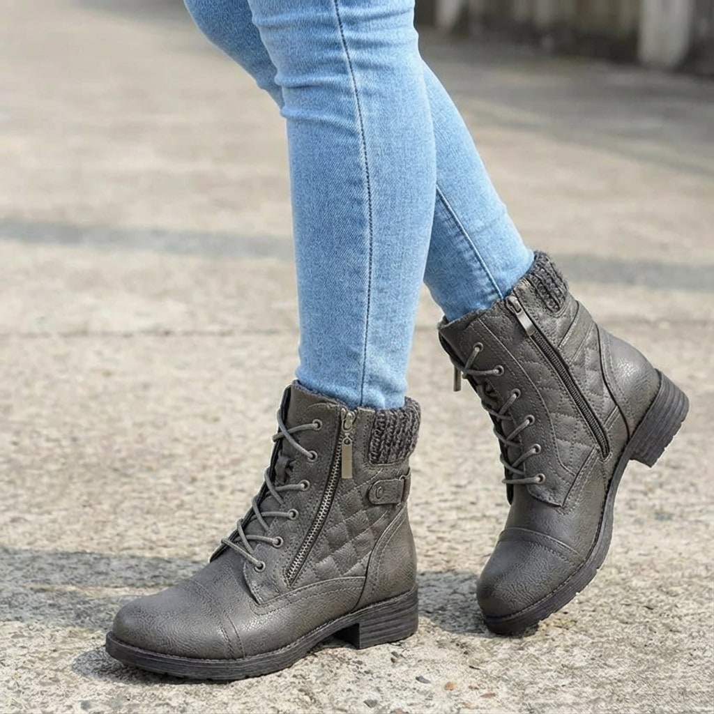 Nolwenn Women Quilted Knit Collar Lace Up Winter Boots