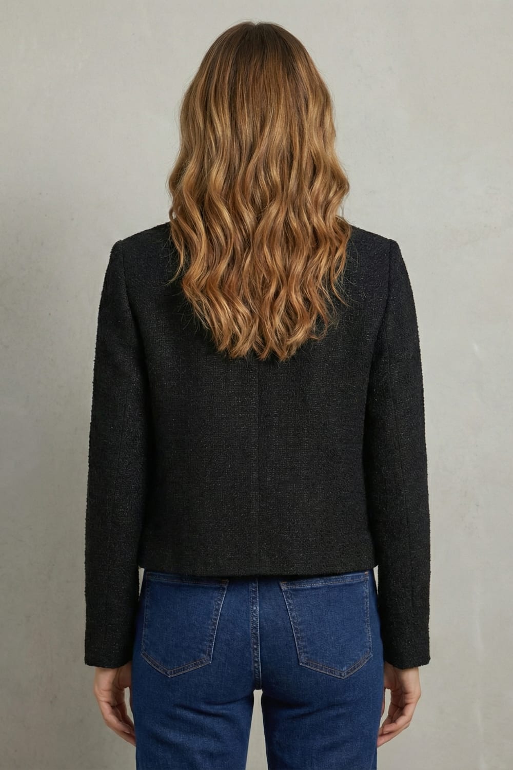 Famke | Women Round Neck Cropped Blazer