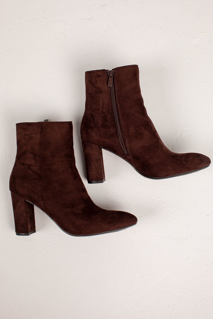Jolanda Women Faux Suede Block Heel Side Zip Winter Boots
